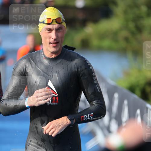25.08.2024 - Elbe Triathlon Hamburg H.Heesch http://msf.ph/oto/6862051 25.08.2024 09:18:55 Schwimmen 221, 355, 358, 374, 376, 400, 407, 418, 431, 528 meine-sportfotos.de