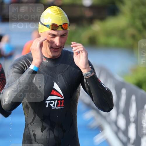 25.08.2024 - Elbe Triathlon Hamburg H.Heesch http://msf.ph/oto/6862074 25.08.2024 09:18:55 Schwimmen 221, 355, 358, 374, 376, 400, 407, 418, 431, 528 meine-sportfotos.de