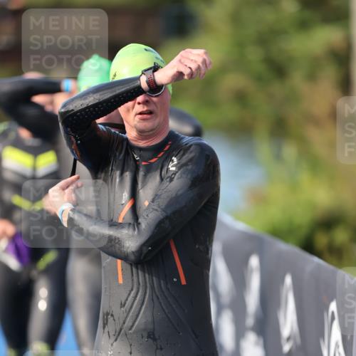 25.08.2024 - Elbe Triathlon Hamburg H.Heesch http://msf.ph/oto/6862178 25.08.2024 09:19:08 Schwimmen 221, 355, 358, 376, 383, 398, 400, 407, 431, 528 meine-sportfotos.de