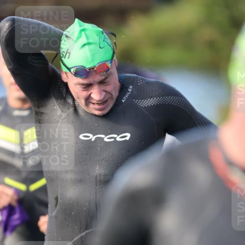 25.08.2024 - Elbe Triathlon Hamburg H.Heesch http://msf.ph/oto/6862222 25.08.2024 09:19:09 Schwimmen 221, 358, 376, 383, 398, 400, 407, 431, 528 meine-sportfotos.de