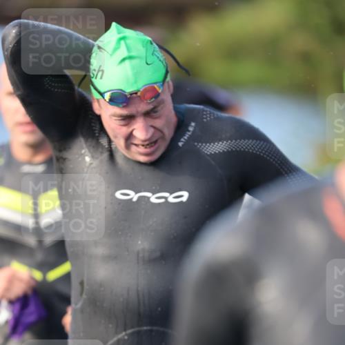 25.08.2024 - Elbe Triathlon Hamburg H.Heesch http://msf.ph/oto/6862226 25.08.2024 09:19:09 Schwimmen 221, 358, 376, 383, 398, 400, 407, 431, 528 meine-sportfotos.de