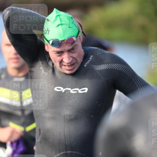 25.08.2024 - Elbe Triathlon Hamburg H.Heesch http://msf.ph/oto/6862230 25.08.2024 09:19:09 Schwimmen 221, 358, 376, 383, 398, 400, 407, 431, 528 meine-sportfotos.de