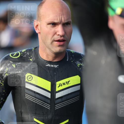 25.08.2024 - Elbe Triathlon Hamburg H.Heesch http://msf.ph/oto/6862250 25.08.2024 09:19:10 Schwimmen 221, 358, 376, 383, 397, 398, 400, 407, 431, 528 meine-sportfotos.de