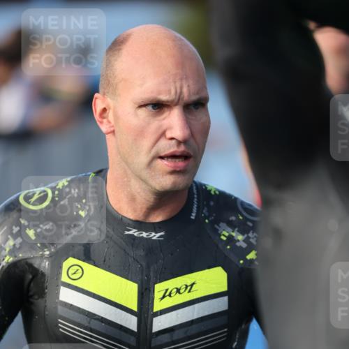 25.08.2024 - Elbe Triathlon Hamburg H.Heesch http://msf.ph/oto/6862259 25.08.2024 09:19:10 Schwimmen 221, 358, 376, 383, 397, 398, 400, 407, 431, 528 meine-sportfotos.de