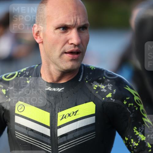 25.08.2024 - Elbe Triathlon Hamburg H.Heesch http://msf.ph/oto/6862272 25.08.2024 09:19:11 Schwimmen 221, 358, 376, 383, 397, 398, 400, 407, 431, 528 meine-sportfotos.de