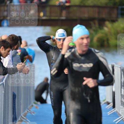 25.08.2024 - Elbe Triathlon Hamburg H.Heesch http://msf.ph/oto/6862374 25.08.2024 09:19:21 Schwimmen 214, 358, 366, 373, 376, 383, 397, 398, 400, 407, 431, 528 meine-sportfotos.de