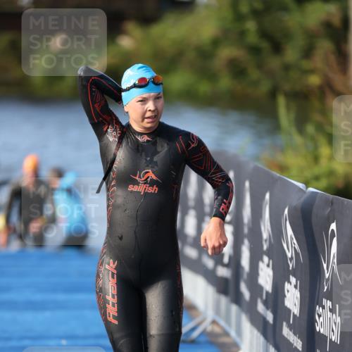 25.08.2024 - Elbe Triathlon Hamburg H.Heesch http://msf.ph/oto/6862519 25.08.2024 09:29:50 Schwimmen 451, 463, 506, 508 meine-sportfotos.de
