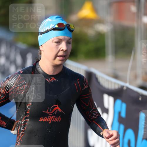 25.08.2024 - Elbe Triathlon Hamburg H.Heesch http://msf.ph/oto/6862553 25.08.2024 09:29:52 Schwimmen 451, 463, 506, 508, 548 meine-sportfotos.de