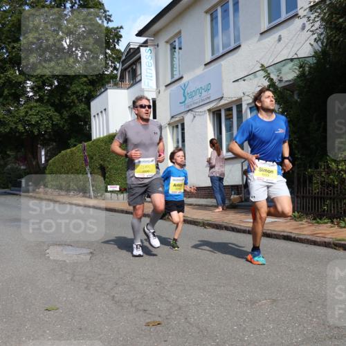 25.08.2024 - 20. Blankeneser Heldenlauf Strokosch-Dieckow http://msf.ph/oto/6862682 25.08.2024 10:20:51 Ziel 6348, 6359, 6520 meine-sportfotos.de