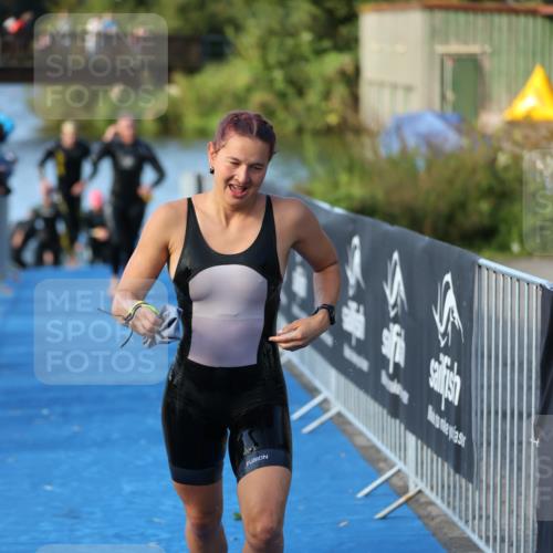 25.08.2024 - Elbe Triathlon Hamburg H.Heesch http://msf.ph/oto/6862729 25.08.2024 09:30:03 Schwimmen 451, 452, 463, 470, 506, 508, 534, 548, 553 meine-sportfotos.de
