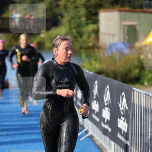 25.08.2024 - Elbe Triathlon Hamburg H.Heesch http://msf.ph/oto/6862777 25.08.2024 09:30:08 Schwimmen 451, 452, 463, 470, 506, 508, 515, 534, 548, 553 meine-sportfotos.de