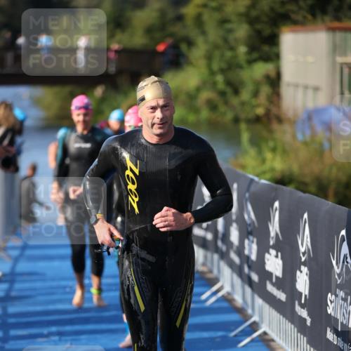 25.08.2024 - Elbe Triathlon Hamburg H.Heesch http://msf.ph/oto/6862826 25.08.2024 09:30:11 Schwimmen 411, 451, 452, 463, 470, 508, 515, 534, 548, 553 meine-sportfotos.de