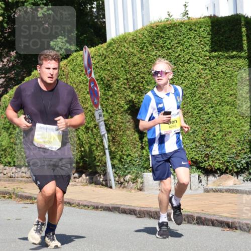 25.08.2024 - 20. Blankeneser Heldenlauf Strokosch-Dieckow http://msf.ph/oto/6862848 25.08.2024 10:21:48 Ziel 6142, 6246, 6347, 6491, 6529, 6532 meine-sportfotos.de