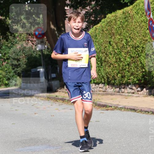 25.08.2024 - 20. Blankeneser Heldenlauf Strokosch-Dieckow http://msf.ph/oto/6862871 25.08.2024 10:21:52 Ziel 6246, 6347, 6491, 6529, 6532 meine-sportfotos.de