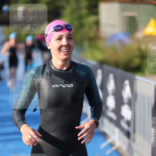 25.08.2024 - Elbe Triathlon Hamburg H.Heesch http://msf.ph/oto/6862877 25.08.2024 09:30:14 Schwimmen 411, 451, 452, 463, 470, 508, 515, 534, 548, 553 meine-sportfotos.de