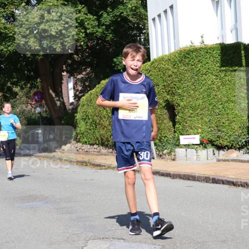 25.08.2024 - 20. Blankeneser Heldenlauf Strokosch-Dieckow http://msf.ph/oto/6862880 25.08.2024 10:21:54 Ziel 6246, 6347, 6491, 6529, 6532 meine-sportfotos.de