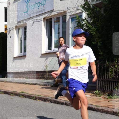25.08.2024 - 20. Blankeneser Heldenlauf Strokosch-Dieckow http://msf.ph/oto/6862907 25.08.2024 10:22:00 Ziel 6160, 6347, 6491, 6529 meine-sportfotos.de