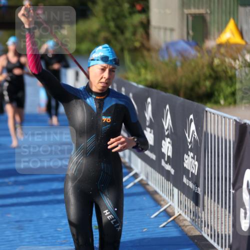 25.08.2024 - Elbe Triathlon Hamburg H.Heesch http://msf.ph/oto/6862908 25.08.2024 09:30:16 Schwimmen 411, 451, 452, 463, 470, 508, 515, 534, 548, 553 meine-sportfotos.de
