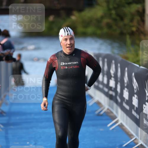 25.08.2024 - Elbe Triathlon Hamburg H.Heesch http://msf.ph/oto/6862979 25.08.2024 09:30:54 Schwimmen 544 meine-sportfotos.de