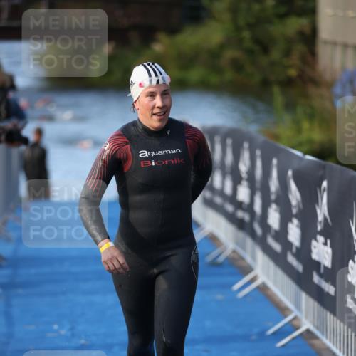 25.08.2024 - Elbe Triathlon Hamburg H.Heesch http://msf.ph/oto/6862993 25.08.2024 09:30:54 Schwimmen 544 meine-sportfotos.de