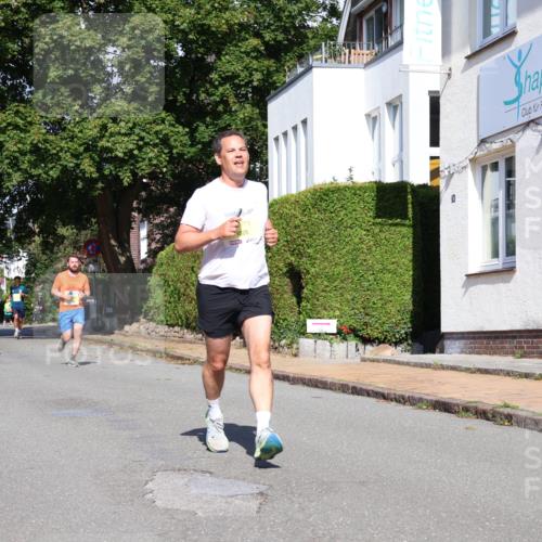 25.08.2024 - 20. Blankeneser Heldenlauf Strokosch-Dieckow http://msf.ph/oto/6863074 25.08.2024 10:22:41 Ziel 6232, 6236, 6237, 6528 meine-sportfotos.de