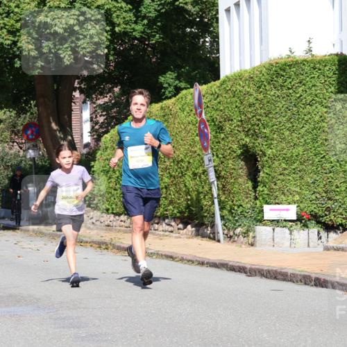 25.08.2024 - 20. Blankeneser Heldenlauf Strokosch-Dieckow http://msf.ph/oto/6863123 25.08.2024 10:22:48 Ziel 6037, 6232, 6236, 6237, 6415 meine-sportfotos.de