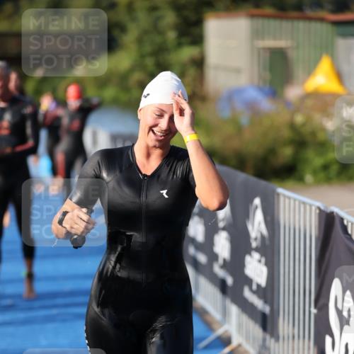 25.08.2024 - Elbe Triathlon Hamburg H.Heesch http://msf.ph/oto/6863161 25.08.2024 09:31:39 Schwimmen 450, 467, 468, 484, 497, 512, 525 meine-sportfotos.de