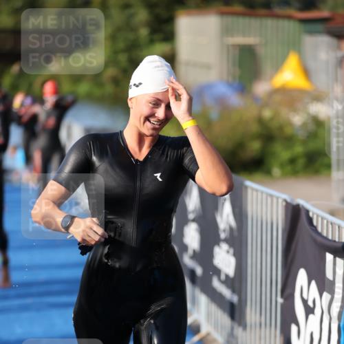 25.08.2024 - Elbe Triathlon Hamburg H.Heesch http://msf.ph/oto/6863163 25.08.2024 09:31:39 Schwimmen 450, 467, 468, 484, 497, 512, 525 meine-sportfotos.de