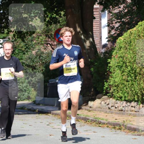 25.08.2024 - 20. Blankeneser Heldenlauf Strokosch-Dieckow http://msf.ph/oto/6863176 25.08.2024 10:22:58 Ziel 6037, 6059, 6346, 6382, 6415, 6445 meine-sportfotos.de