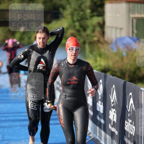 25.08.2024 - Elbe Triathlon Hamburg H.Heesch http://msf.ph/oto/6863185 25.08.2024 09:31:43 Schwimmen 450, 468, 497, 512, 525, 543 meine-sportfotos.de