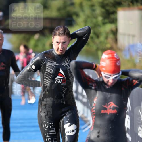 25.08.2024 - Elbe Triathlon Hamburg H.Heesch http://msf.ph/oto/6863193 25.08.2024 09:31:44 Schwimmen 450, 468, 497, 512, 525, 543 meine-sportfotos.de