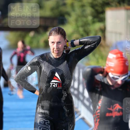 25.08.2024 - Elbe Triathlon Hamburg H.Heesch http://msf.ph/oto/6863204 25.08.2024 09:31:44 Schwimmen 450, 468, 497, 512, 525, 543 meine-sportfotos.de