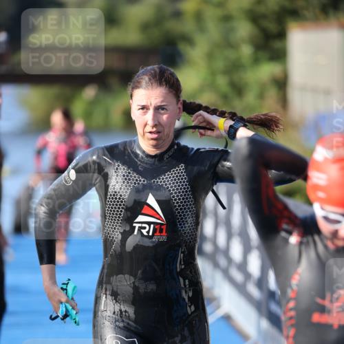 25.08.2024 - Elbe Triathlon Hamburg H.Heesch http://msf.ph/oto/6863210 25.08.2024 09:31:44 Schwimmen 450, 468, 497, 512, 525, 543 meine-sportfotos.de