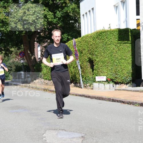 25.08.2024 - 20. Blankeneser Heldenlauf Strokosch-Dieckow http://msf.ph/oto/6863212 25.08.2024 10:23:02 Ziel 6059, 6182, 6346, 6382, 6445 meine-sportfotos.de