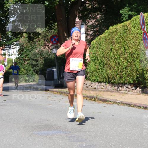 25.08.2024 - 20. Blankeneser Heldenlauf Strokosch-Dieckow http://msf.ph/oto/6863332 25.08.2024 10:23:32 Ziel 6001, 6091, 6167, 6511, 6515 meine-sportfotos.de