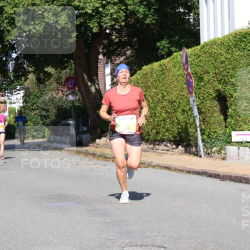 25.08.2024 - 20. Blankeneser Heldenlauf Strokosch-Dieckow http://msf.ph/oto/6863336 25.08.2024 10:23:33 Ziel 6001, 6091, 6167, 6511, 6515 meine-sportfotos.de