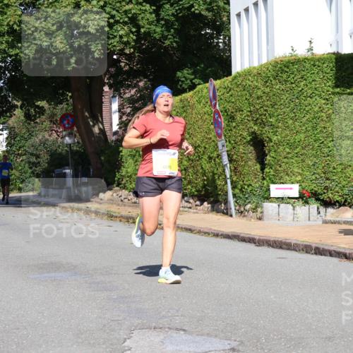 25.08.2024 - 20. Blankeneser Heldenlauf Strokosch-Dieckow http://msf.ph/oto/6863341 25.08.2024 10:23:33 Ziel 6001, 6091, 6167, 6511, 6515 meine-sportfotos.de