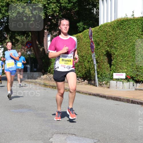 25.08.2024 - 20. Blankeneser Heldenlauf Strokosch-Dieckow http://msf.ph/oto/6863349 25.08.2024 10:23:39 Ziel 6001, 6091, 6110, 6167, 6511, 6515 meine-sportfotos.de