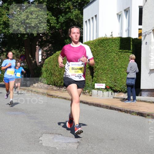 25.08.2024 - 20. Blankeneser Heldenlauf Strokosch-Dieckow http://msf.ph/oto/6863354 25.08.2024 10:23:39 Ziel 6001, 6091, 6110, 6167, 6511, 6515 meine-sportfotos.de