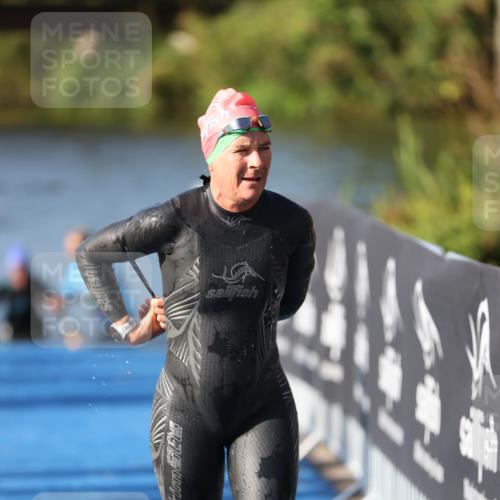 25.08.2024 - Elbe Triathlon Hamburg H.Heesch http://msf.ph/oto/6863360 25.08.2024 09:32:31 Schwimmen 507, 545 meine-sportfotos.de