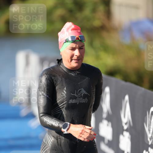 25.08.2024 - Elbe Triathlon Hamburg H.Heesch http://msf.ph/oto/6863378 25.08.2024 09:32:31 Schwimmen 507, 545 meine-sportfotos.de