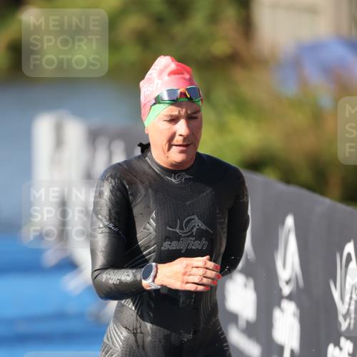 25.08.2024 - Elbe Triathlon Hamburg H.Heesch http://msf.ph/oto/6863379 25.08.2024 09:32:31 Schwimmen 507, 545 meine-sportfotos.de