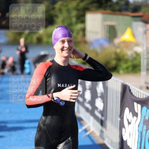25.08.2024 - Elbe Triathlon Hamburg H.Heesch http://msf.ph/oto/6863545 25.08.2024 09:34:02 Schwimmen 462, 476, 494, 539, 550 meine-sportfotos.de