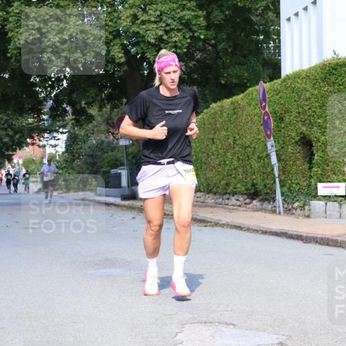 25.08.2024 - 20. Blankeneser Heldenlauf Strokosch-Dieckow http://msf.ph/oto/6863546 25.08.2024 10:24:10 Ziel 6310, 6413, 6460 meine-sportfotos.de