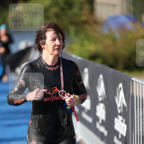 25.08.2024 - Elbe Triathlon Hamburg H.Heesch http://msf.ph/oto/6863587 25.08.2024 09:34:09 Schwimmen 462, 476, 483, 494, 495, 516, 539, 550 meine-sportfotos.de