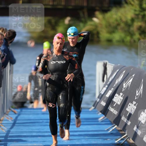25.08.2024 - Elbe Triathlon Hamburg H.Heesch http://msf.ph/oto/6863606 25.08.2024 09:34:13 Schwimmen 462, 476, 483, 494, 495, 516, 539, 550 meine-sportfotos.de