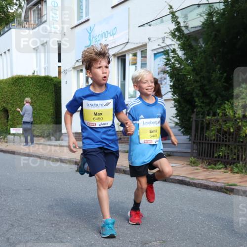 25.08.2024 - 20. Blankeneser Heldenlauf Strokosch-Dieckow http://msf.ph/oto/6863669 25.08.2024 10:24:35 Ziel 6050, 6114, 6120, 6140, 6227, 6243, 6261, 6264, 6265, 6340, 6341, 6449, 6450 meine-sportfotos.de