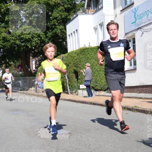25.08.2024 - 20. Blankeneser Heldenlauf Strokosch-Dieckow http://msf.ph/oto/6863846 25.08.2024 10:24:53 Ziel 6006, 6240, 6447, 6448, 6475, 6496 meine-sportfotos.de