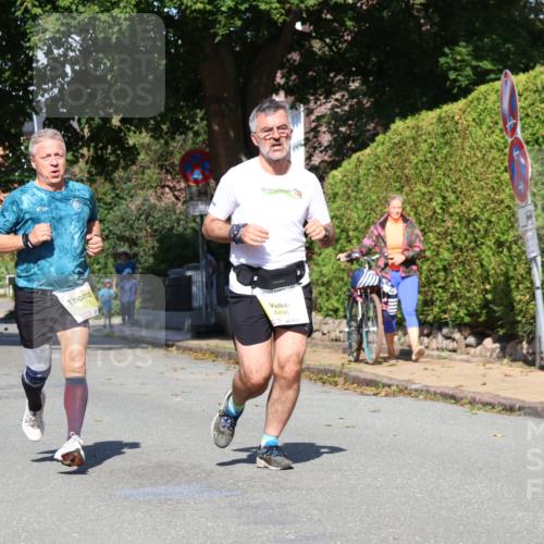 25.08.2024 - 20. Blankeneser Heldenlauf Strokosch-Dieckow http://msf.ph/oto/6863889 25.08.2024 10:24:55 Ziel 6006, 6240, 6447, 6448, 6475, 6496 meine-sportfotos.de
