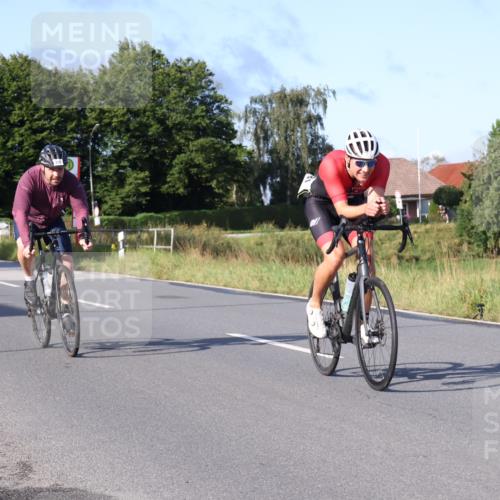 25.08.2024 - Elbe Triathlon Hamburg Fuchs,  Jonas http://msf.ph/oto/6863892 25.08.2024 09:21:11 Radfahren 39, 81, 300 meine-sportfotos.de